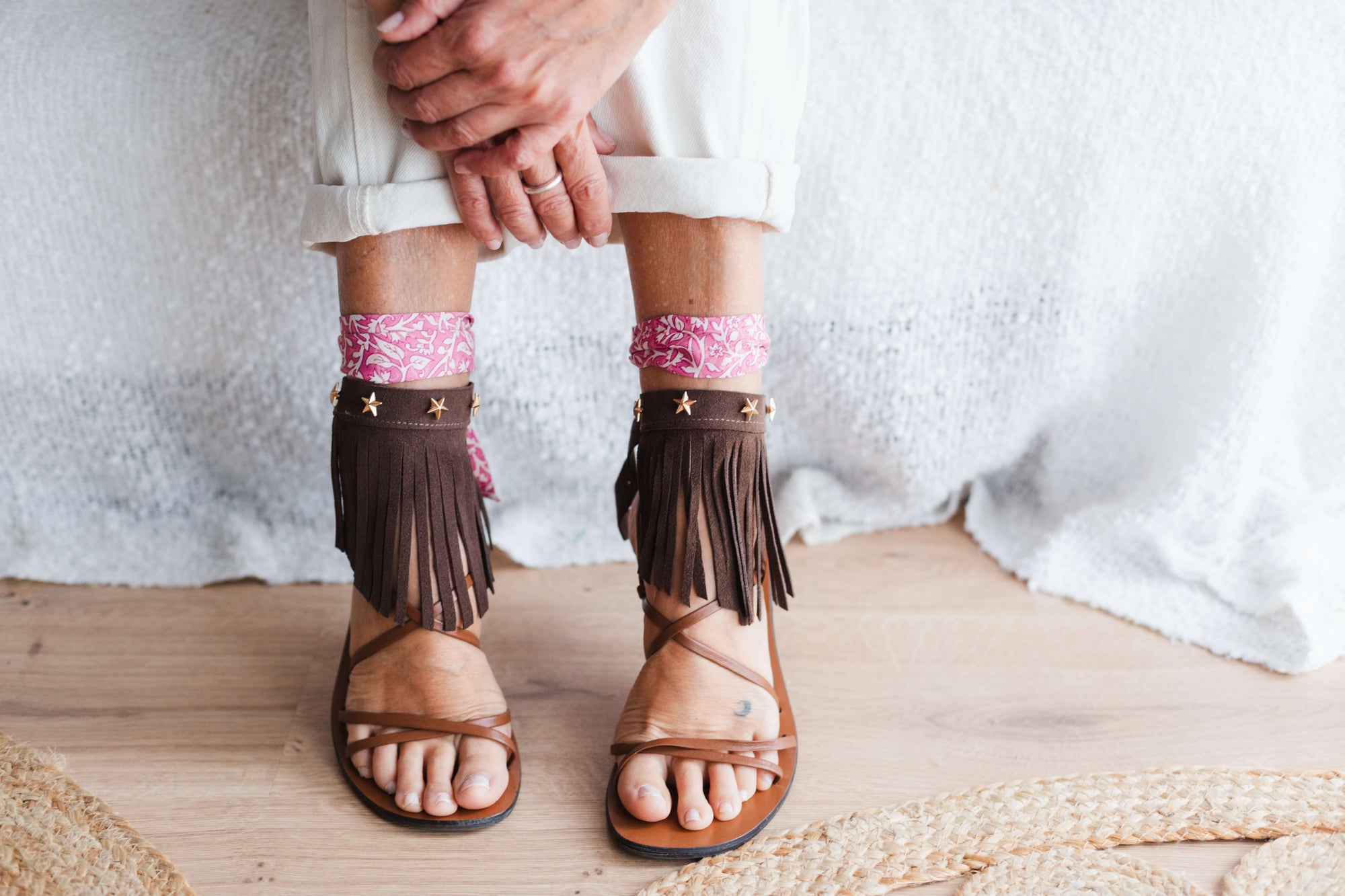 Boho_brown_anklet_with_fringe_and_gold_stars