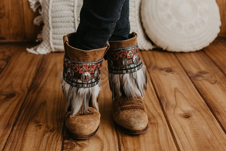 Fundas para botas con dijes de cuero estilo western 